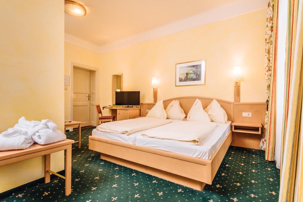 Hotel Drei Hasen Мариацелль Экстерьер фото