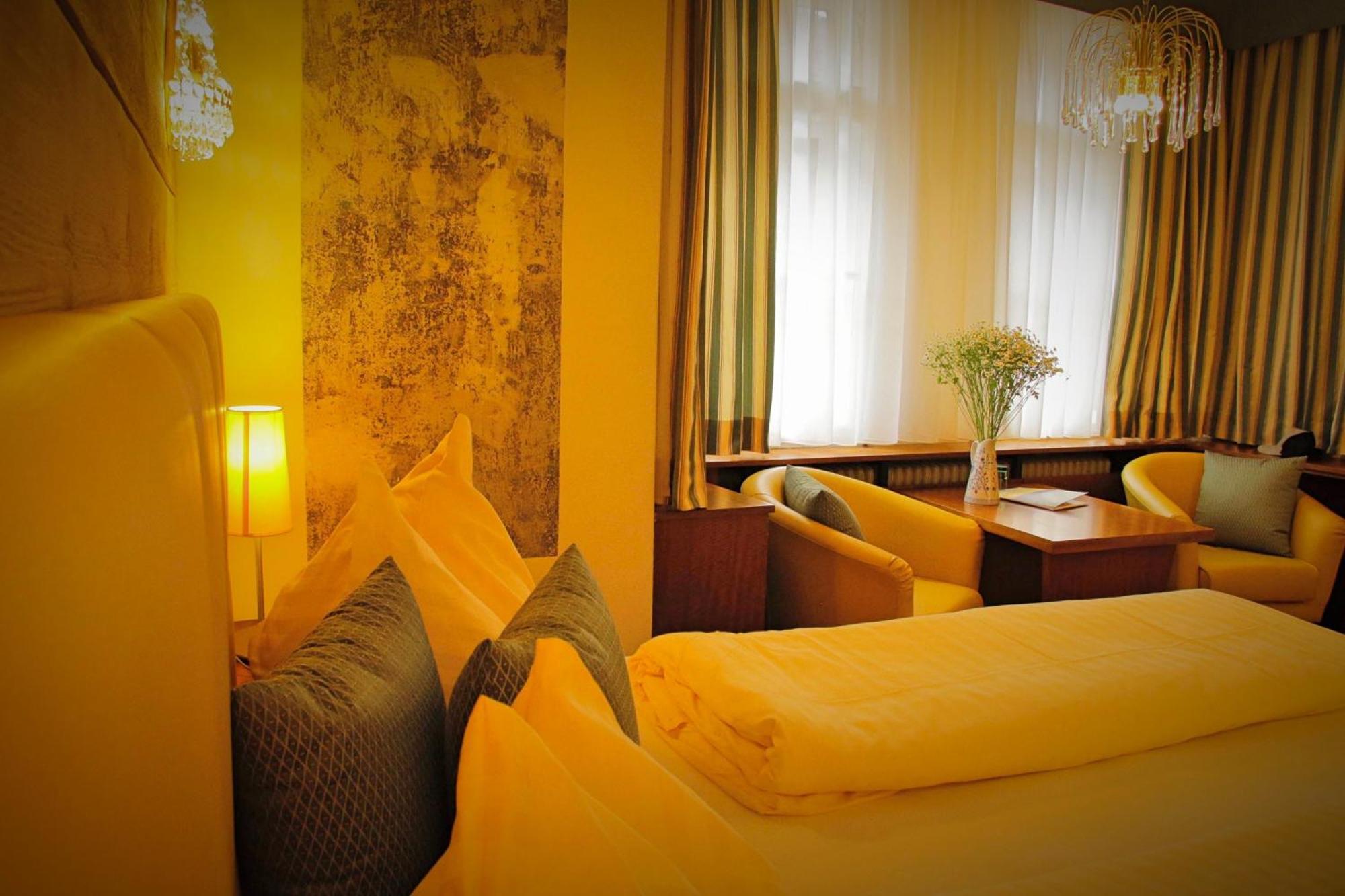 Hotel Drei Hasen Мариацелль Экстерьер фото