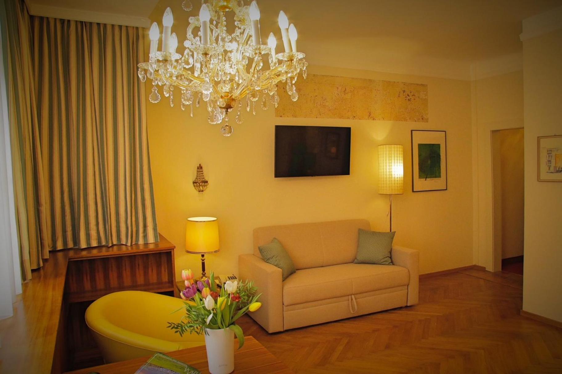 Hotel Drei Hasen Мариацелль Экстерьер фото